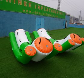 T10-123 Dubbel vippstång uppblåsbar barns vattensporter spel
